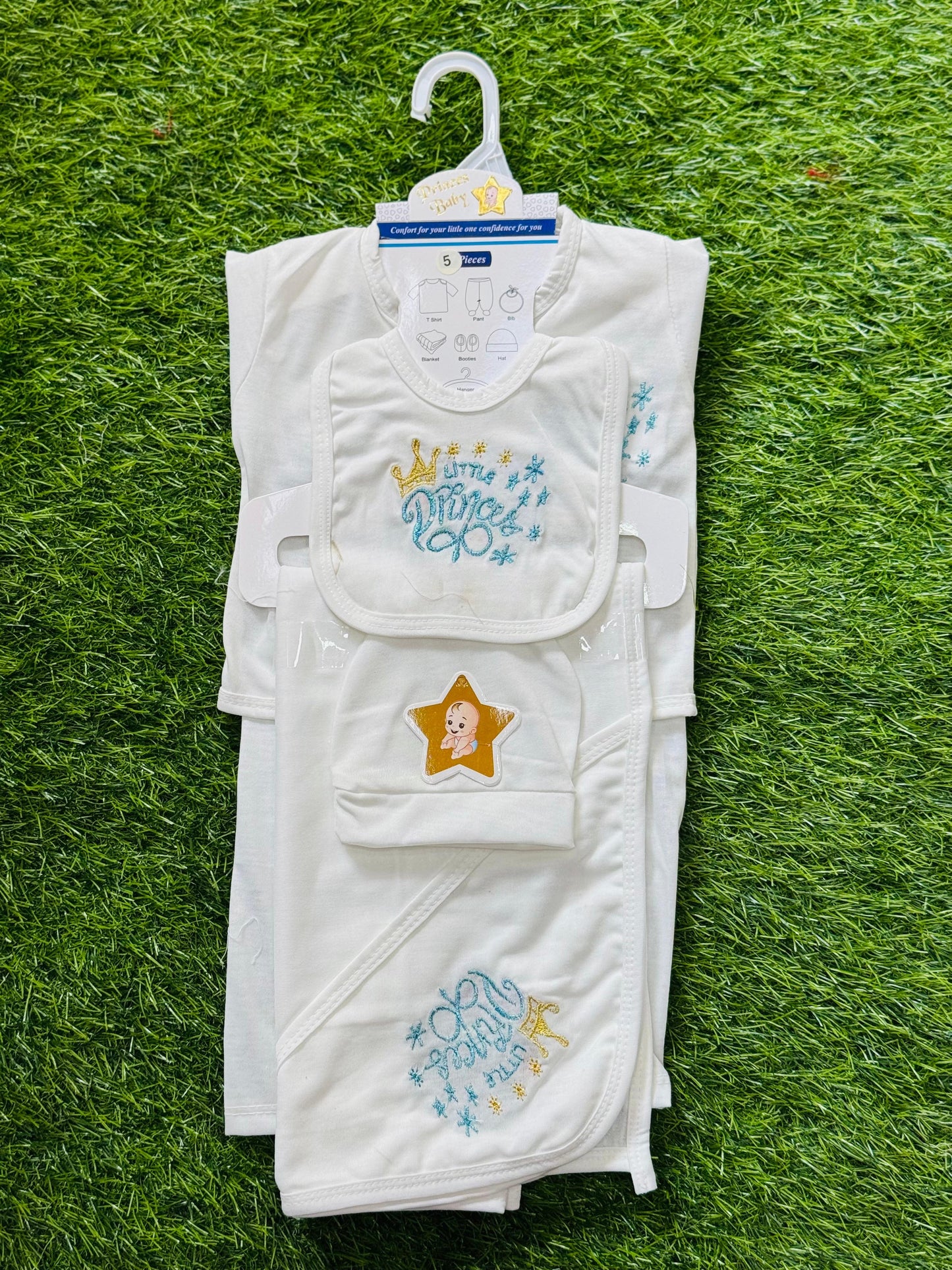 Trending newborn baby outfits